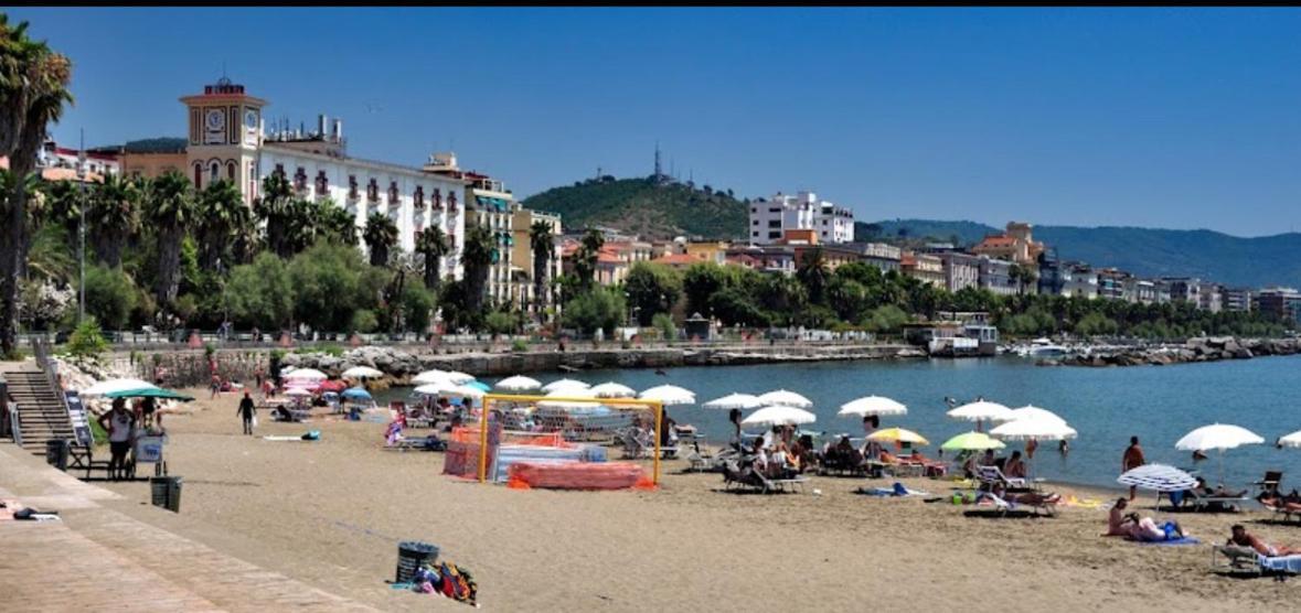 Апартаменти Salerno Mare E Luci Deluxe Екстер'єр фото